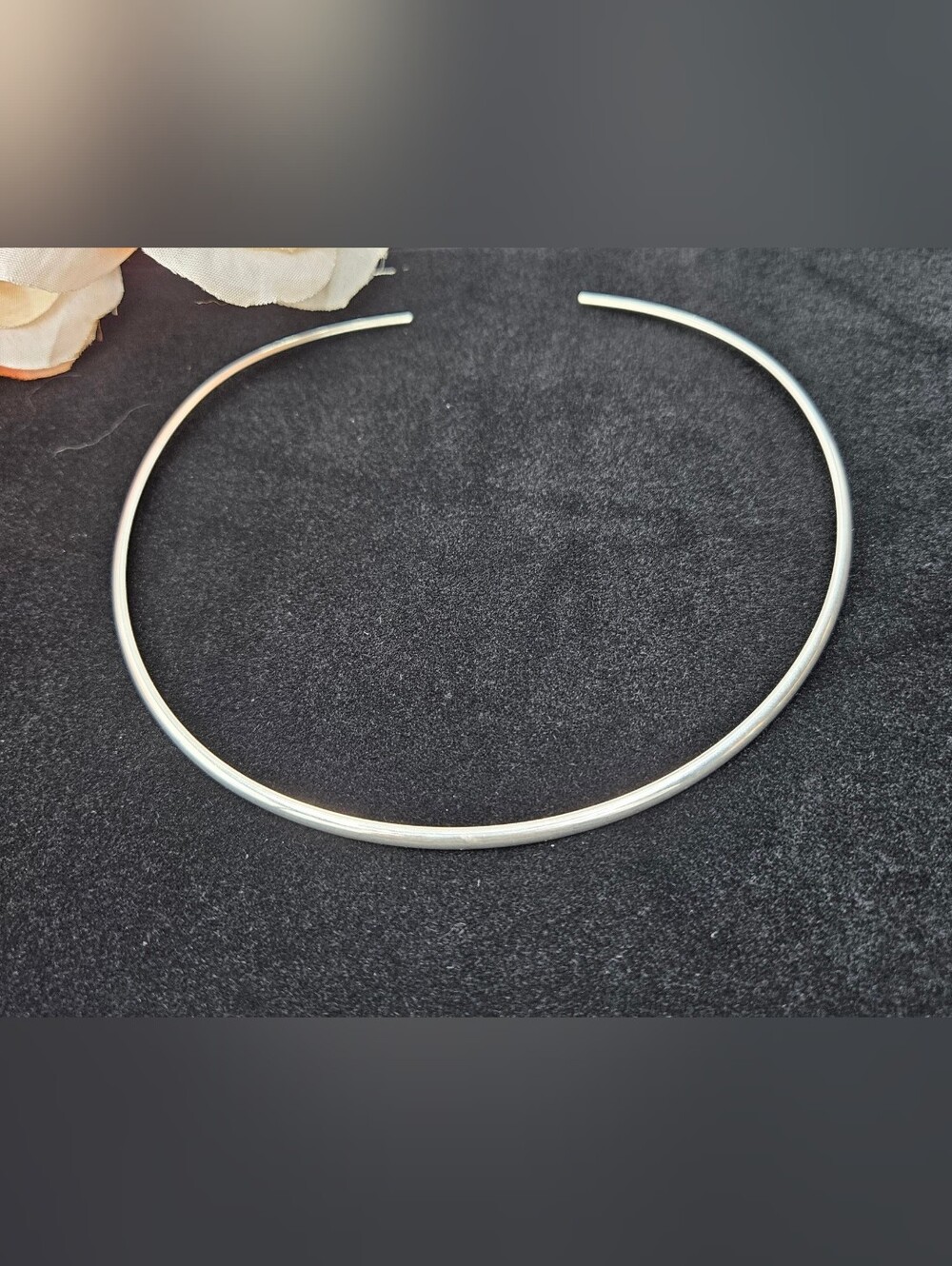Minimalist silver torque collar necklace often referred to as an open neck wire - Picture 2 of 3
